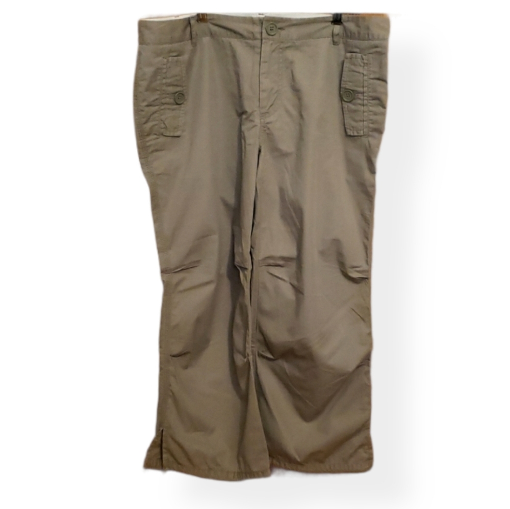 GAP woman's capris